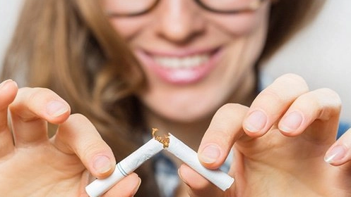 Vaping: The Perfect Christmas Gift for Smokers To Quit Nicotine!